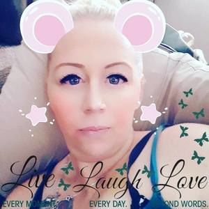 Meet your Posher, Karin